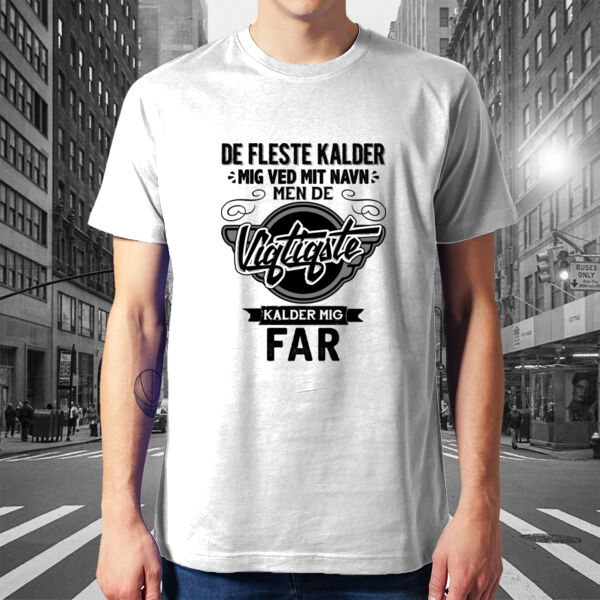 De fleste kalder mig... FAR Thumbnail