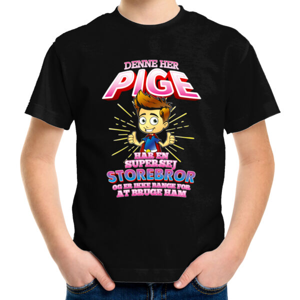 Denne her pige har en supersej storebror Thumbnail